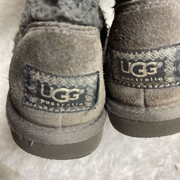 UGG AUSTRALIA Lattice Cardy Genuine Sheepskin Knit Tall Gray Boots big girl SZ4 - Picture 7 of 12